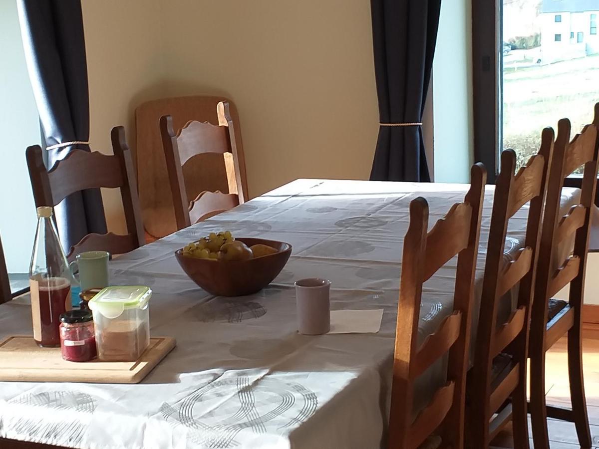 Gite L'Ecole De Ma Mere Villa Bertogne Kültér fotó