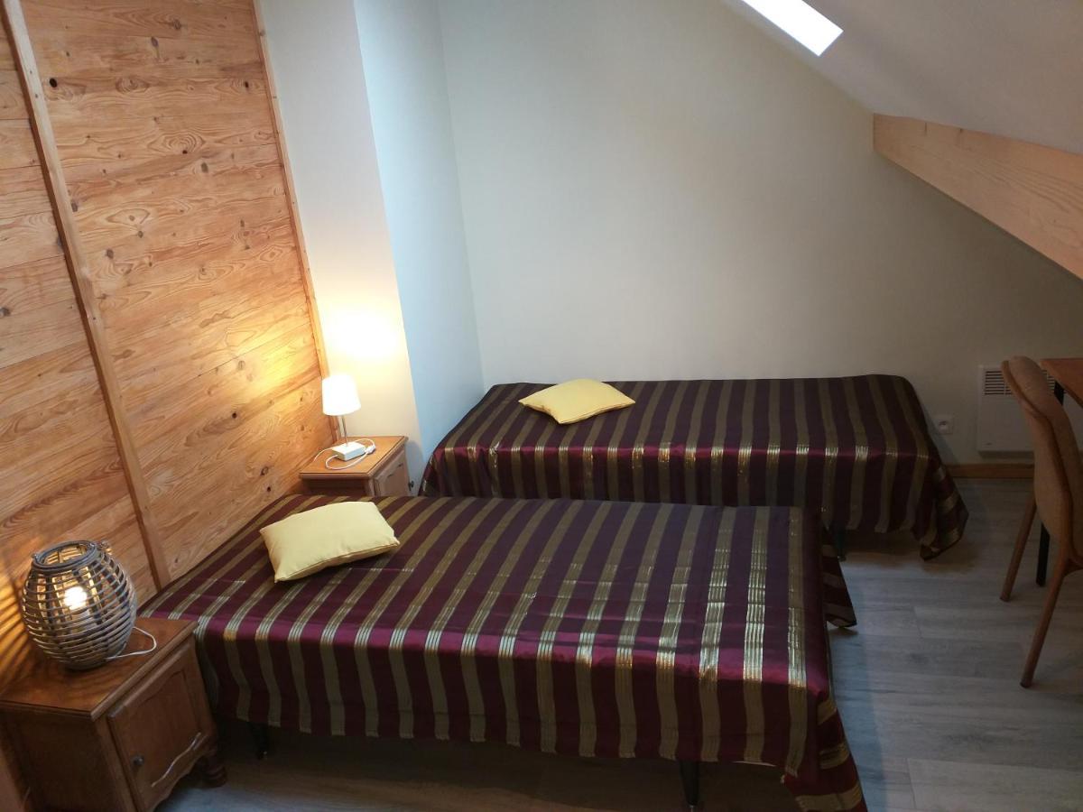 Gite L'Ecole De Ma Mere Villa Bertogne Kültér fotó