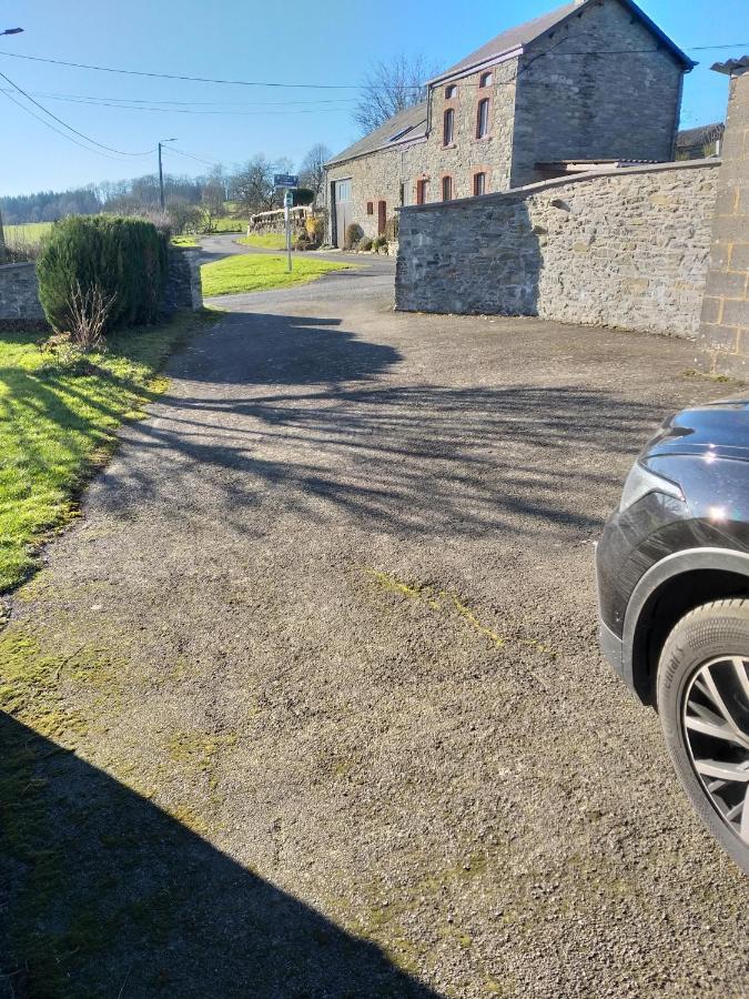 Gite L'Ecole De Ma Mere Villa Bertogne Kültér fotó