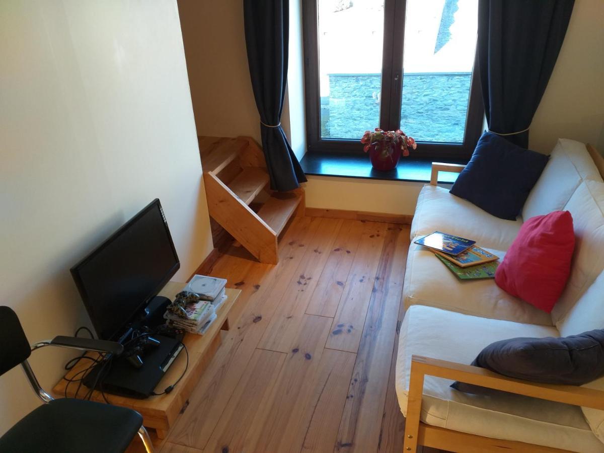 Gite L'Ecole De Ma Mere Villa Bertogne Kültér fotó