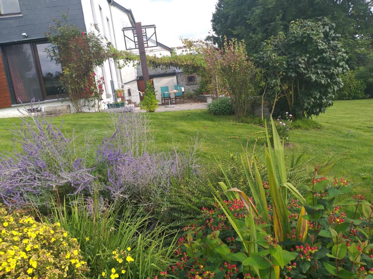 Gite L'Ecole De Ma Mere Villa Bertogne Kültér fotó